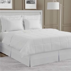 Magic Skirt King Tailored Bedskirt White
Machine Washable, Plain Weave, 15" Drop